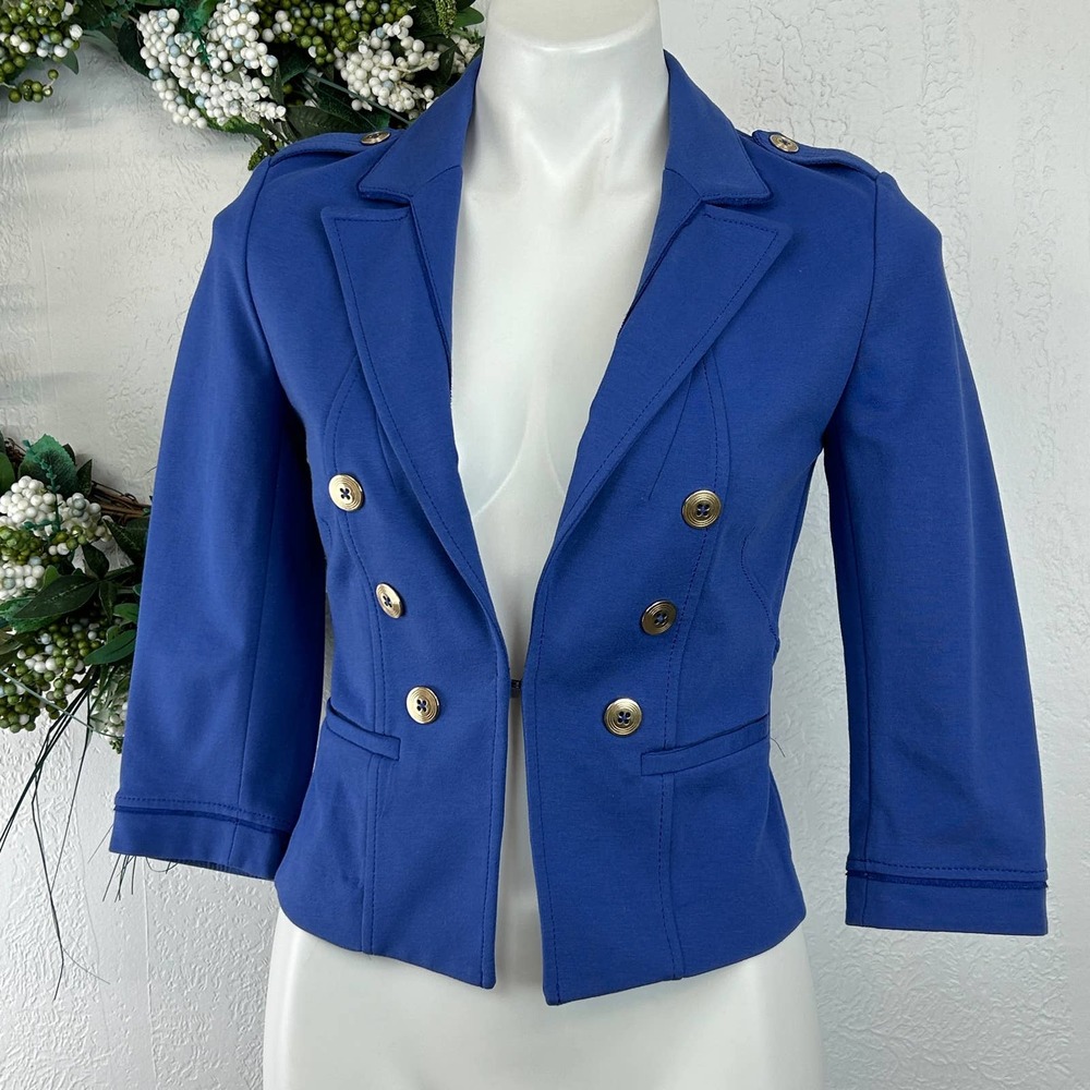 White House Black Market Cropped blazer